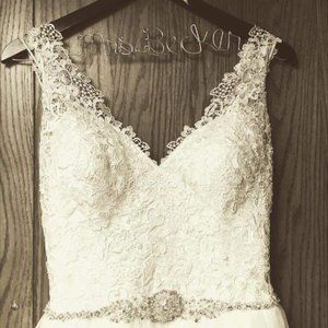 Wedding dress